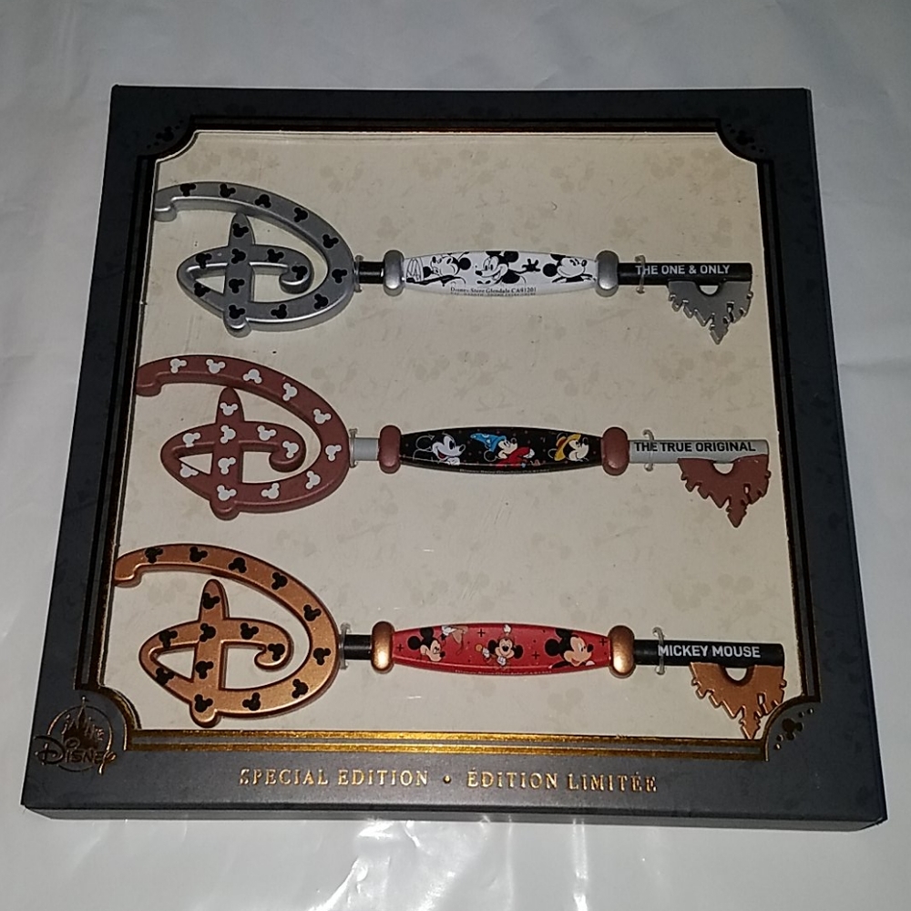 Special Edition Disney keys  +